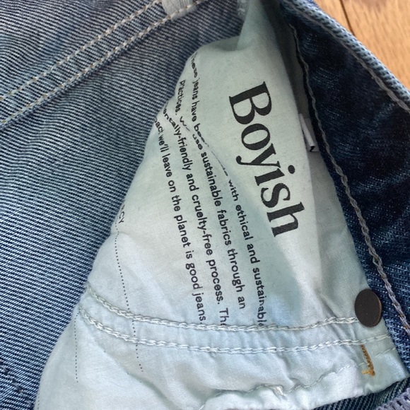 Darcy Dark Wash High-Rise Cropped Flare Jeans
BOYISH size 25 - Picture 9 of 11